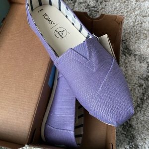 NWT Dusty Purple TOMS Alpargatas / 8.5